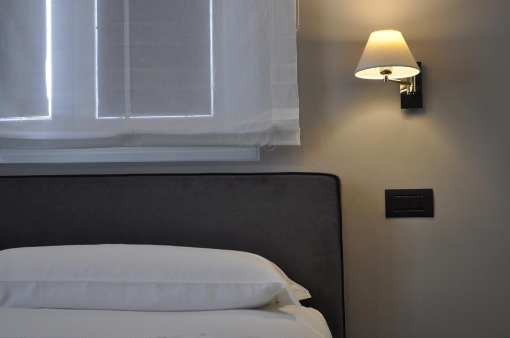 Place 24 Suites & Wellness Roma Quarto foto